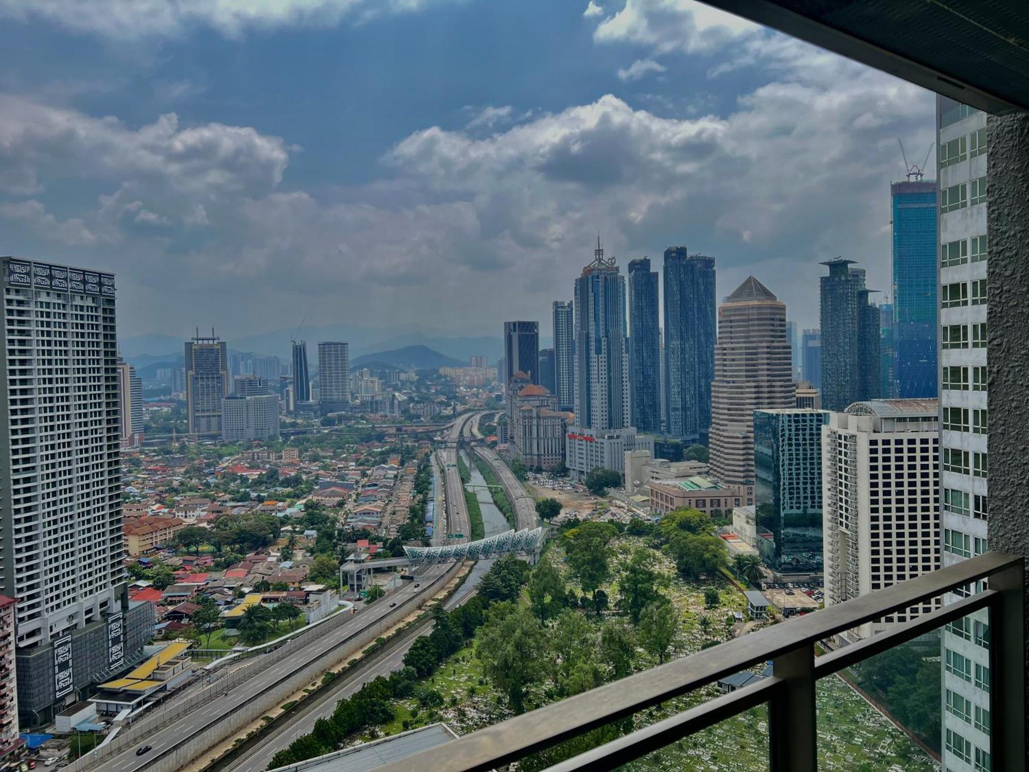 Summer Suites Klcc By Whollmark クアラルンプール エクステリア 写真