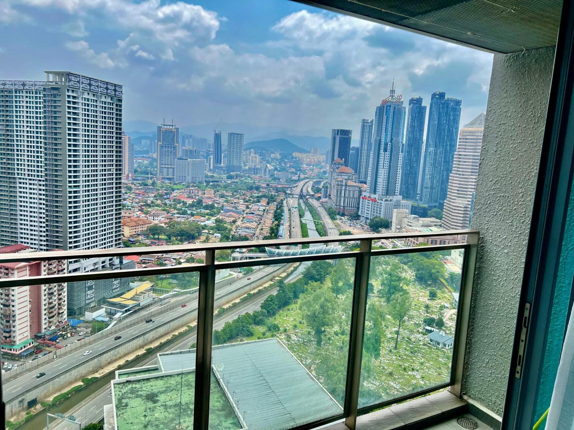 Summer Suites Klcc By Whollmark クアラルンプール エクステリア 写真
